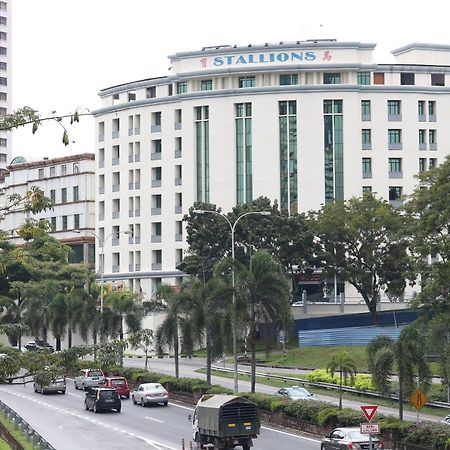 Stallions Suite Penang Jelutong Zewnętrze zdjęcie